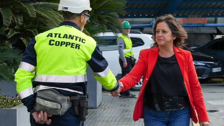 La consejera a su llegada a Atlantic Copper