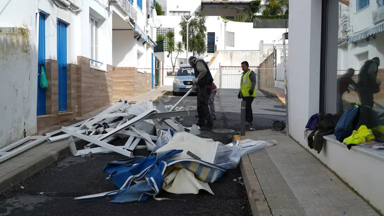 Destrozos en El Rompido de una manga marina