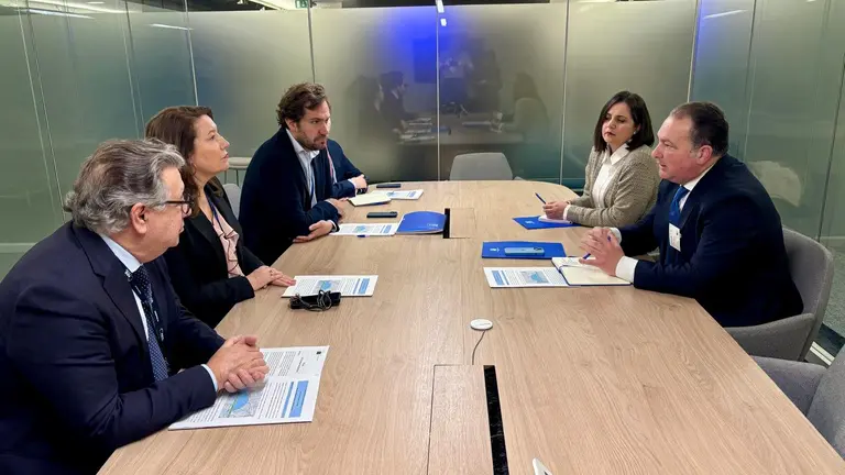 David Toscano en una de las reuniones planteadas en Bruselas