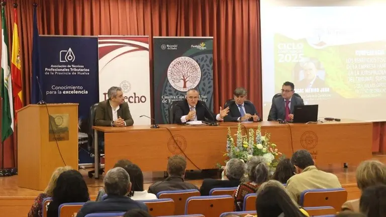 Conferencia del Magistrado de la Sala Contencioso Administrativo del Tribunal Supremo, Isaac Merino, el pasado día 19 de marzo