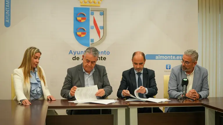 Convenio Ayto de Almonte y Caja Rural