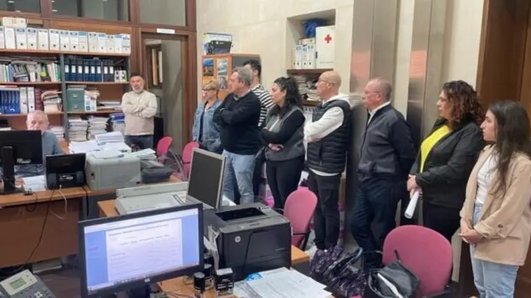 Moci&oacute;n de censura en Nerva