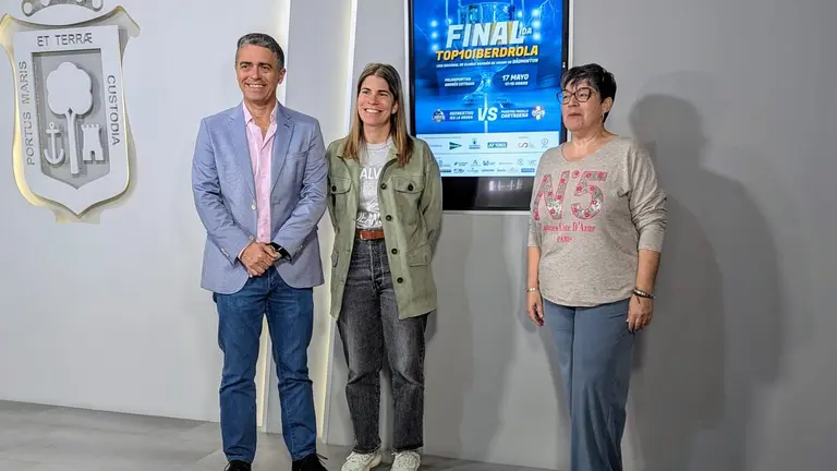 Presentación de la final de la liga de bádminton.
