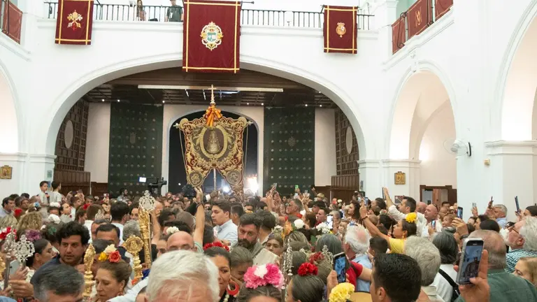 ac74b4e7-c616-4f3f-9285-7342557962b3