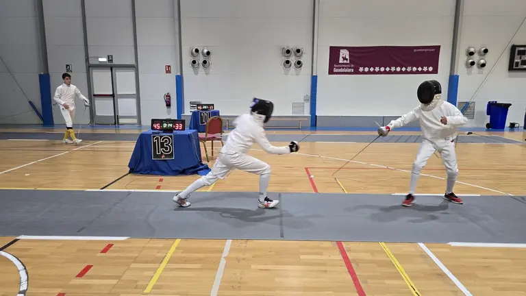 Un tirador del Esgrima Huelva en acción.