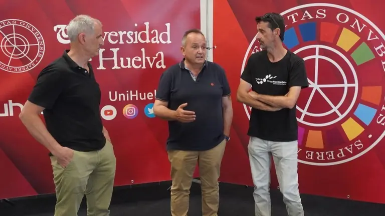 Grado Geolog&iacute;a de la UHU.