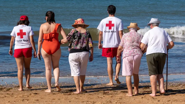 Cruz Roja en las playas.