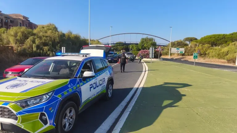 Polic&iacute;a Local de Punta Umbr&iacute;a.