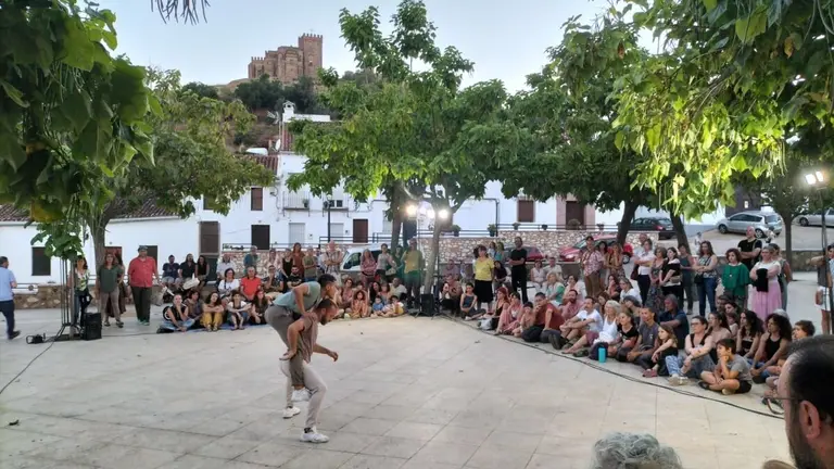 Huellas danza en aracena en 2024
