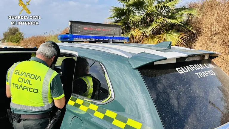 Un veh&iacute;culo de la Guardia Civil.