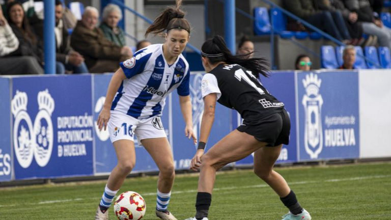 María Carvajal, en el Sporting de Huelva.