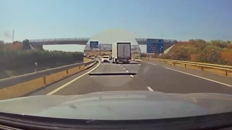 Conductora en direcci&oacute;n contraria.