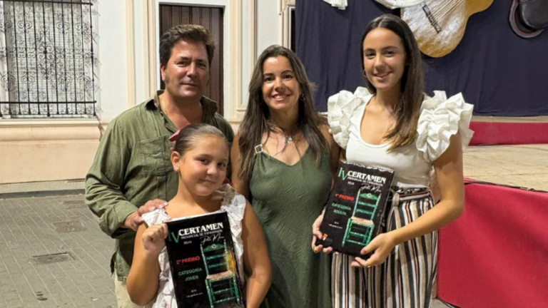 Algunos ganadores del certamen de fandangos de Beas / Fotografía: Ayuntamiento de Beas.