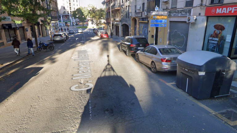 Calle Mackay Macdonald.