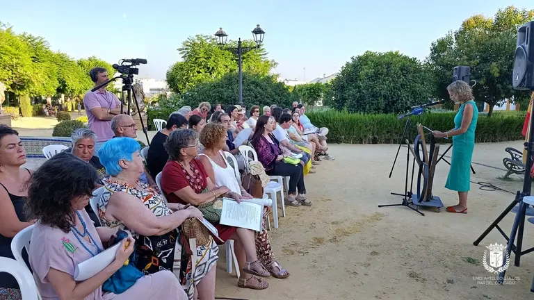 Lecturas participativas por la igualdad / Fotograf&iacute;a: Ayuntamiento de Bollullos Par del Condado.