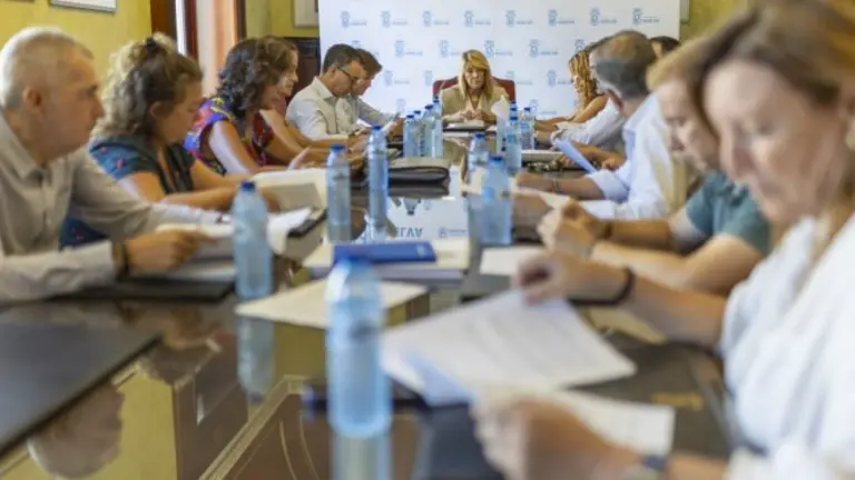 Junta de Gobierno. / Fotografía: Ayuntamiento de Huelva.