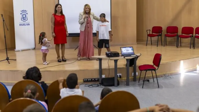 Clausura de los campamentos de verano / Fotografía: Ayuntamiento de Huelva.