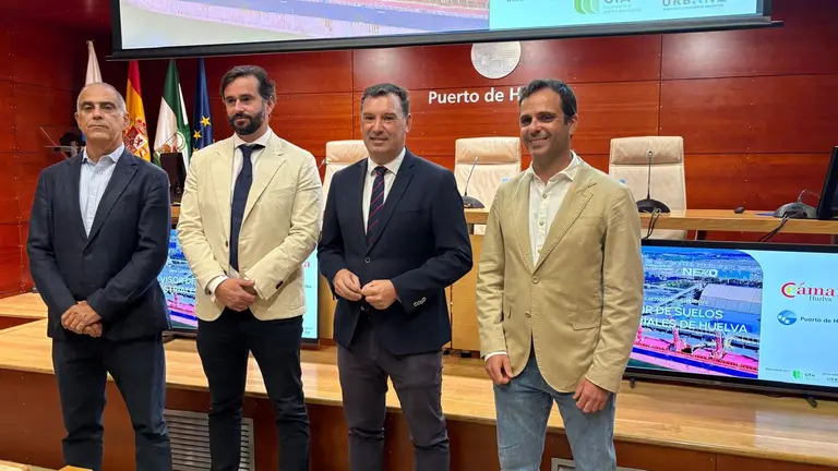 Acuerdo Puerto de Huelva-Cámara de Comercio. / Fotografía: Autoridad Portuaria de Huelva.