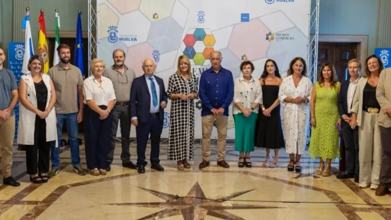Premios al comercio de Huelva. / Fotograf&iacute;a: Ayuntamiento de Huelva.