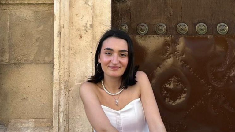 Elisa Fernández Guzmán.