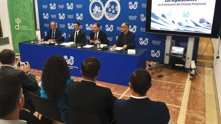 Centenario de la Diputaci&oacute;n.