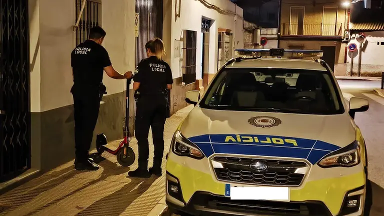 Patinetes el&eacute;ctricos en San Juan del Puerto.