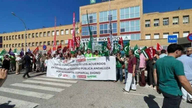Manifestación por la sanidad en Riotinto.