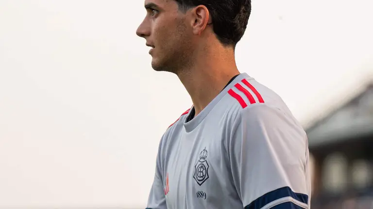 David Gil tendrá que pasar por quirófano.