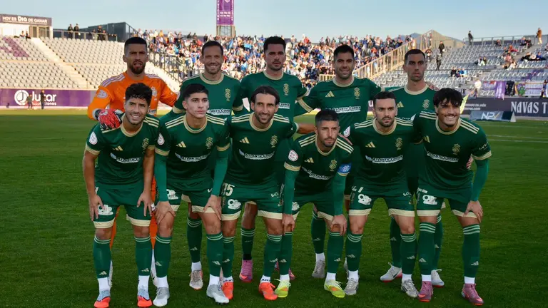 El once del Recre en Jaén.