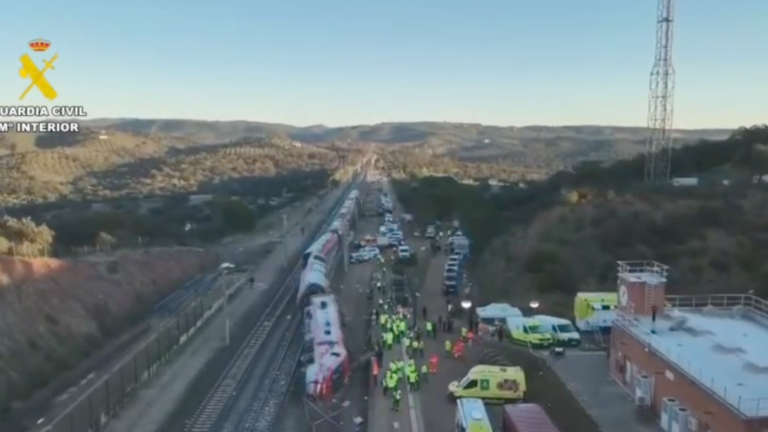 Im&aacute;genes del siniestro en Adamuz.