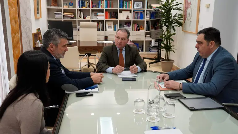 Reuni&oacute;n Diputaci&oacute;n-ATA.