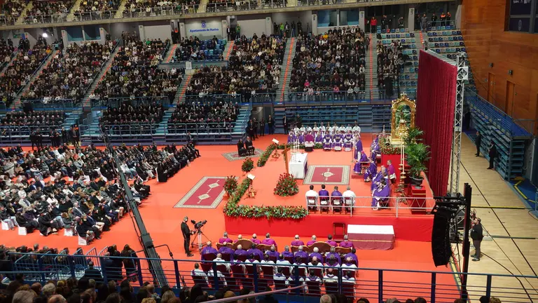 Imagen de la misa funeral en homenaje a los fallecidos en el accidente de tren de Adamuz.