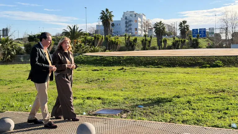 Manuel Andr&eacute;s Gonz&aacute;lez junto a Berta Centeno. / Fotograf&iacute;a: PP