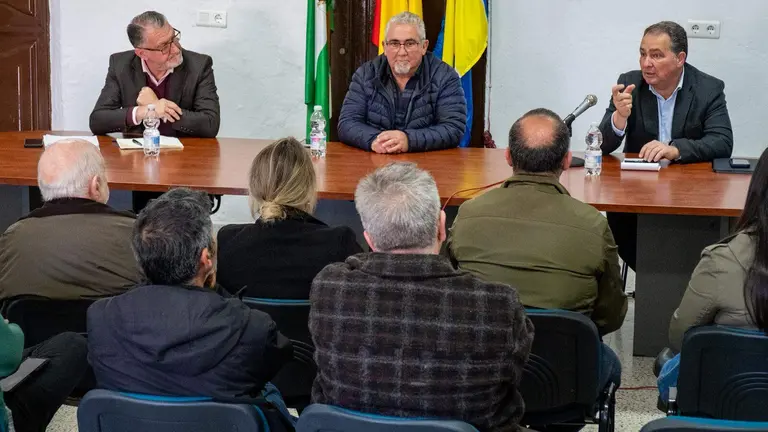 0755a881-df9a-4443-8884-f414463aa09c