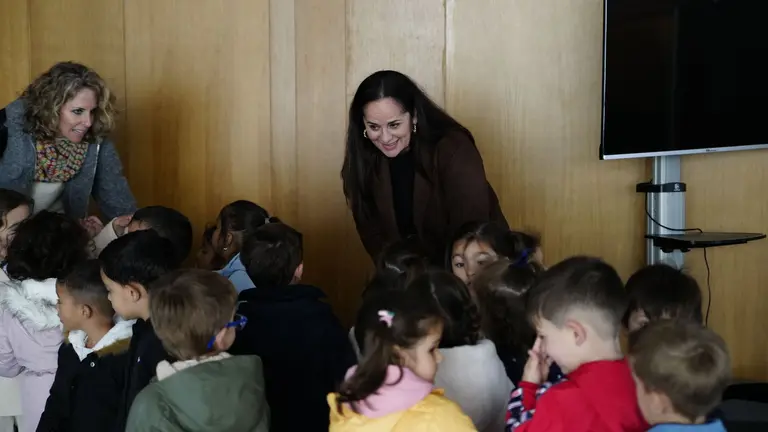 M&aacute;s de 700 escolares de Almonte disfrutan del teatro con la obra de t&iacute;teres &ldquo;Bobo&rdquo;