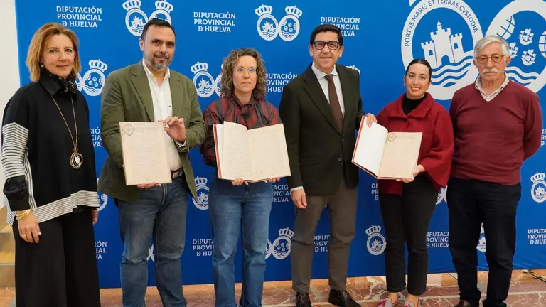 Fasc&iacute;mil Cumbres de En medio.