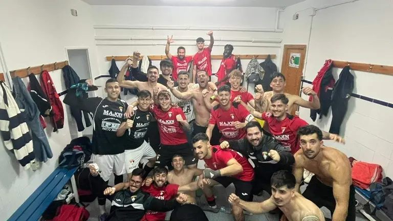 El vestuario del Ayamonte CF tras vencer al CD Pinz&oacute;n.