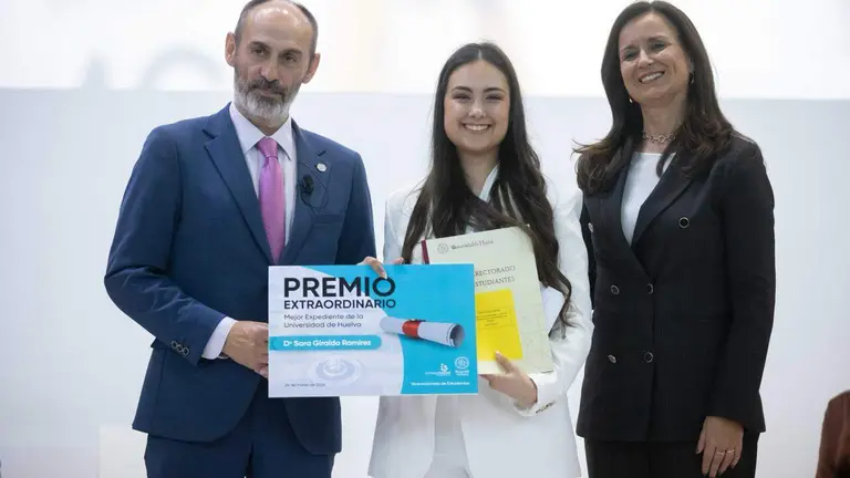 La Universidad de Huelva premia la excelencia y reconoce el esfuerzo de su estudiantado