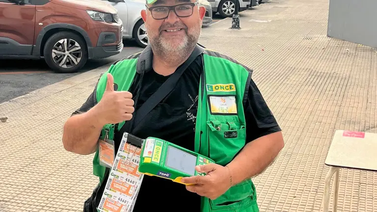Un vendedor de la ONCE reparte 105.000 euros en Isla Cristina el d&iacute;a de su cumplea&ntilde;os