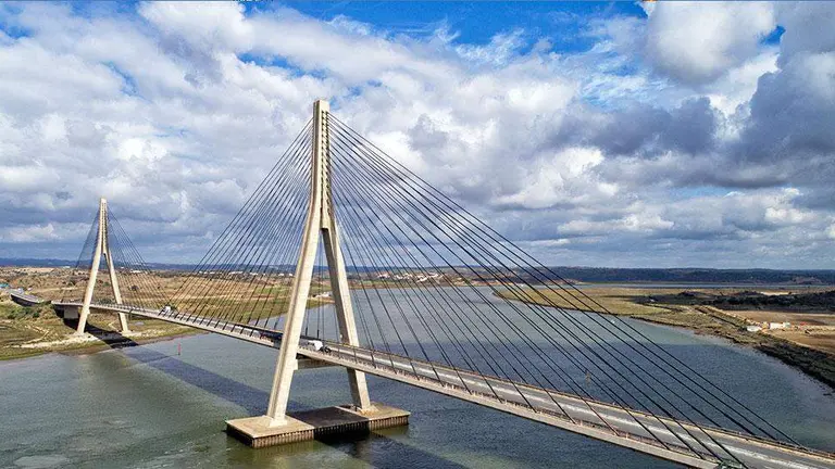 Puente Internacional del Guadiana.