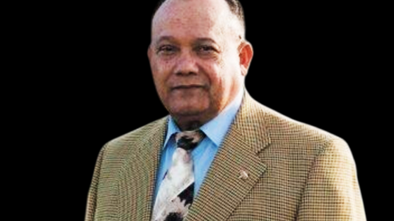 H&eacute;ctor Julio Castillo.