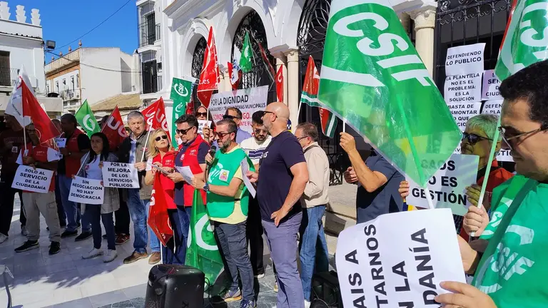 Huelga Ayuntamiento de Almonte