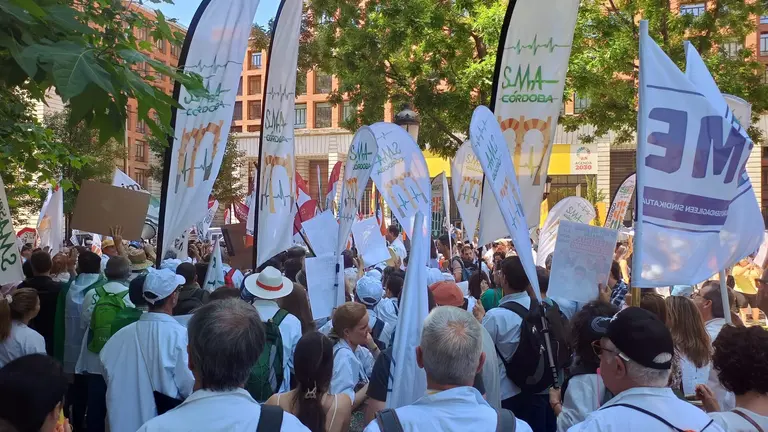 Manifestaci&oacute;n m&eacute;dica ante el ministerio de Sanidad.