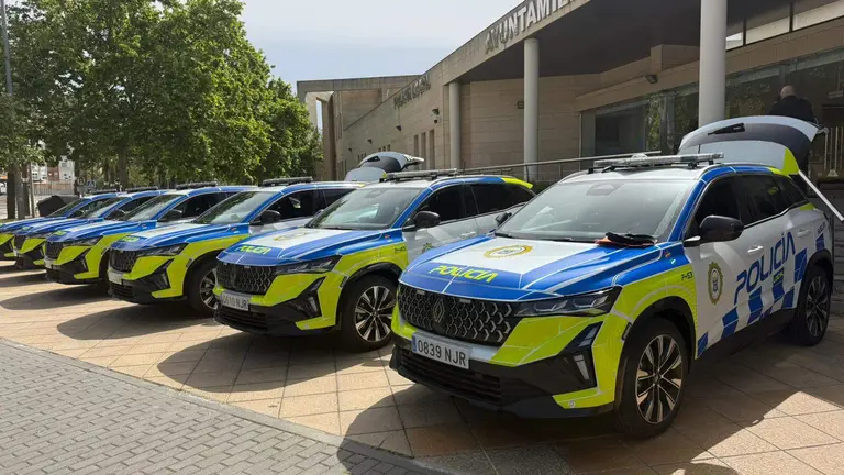 Veh&iacute;culos de la Polic&iacute;a Local.