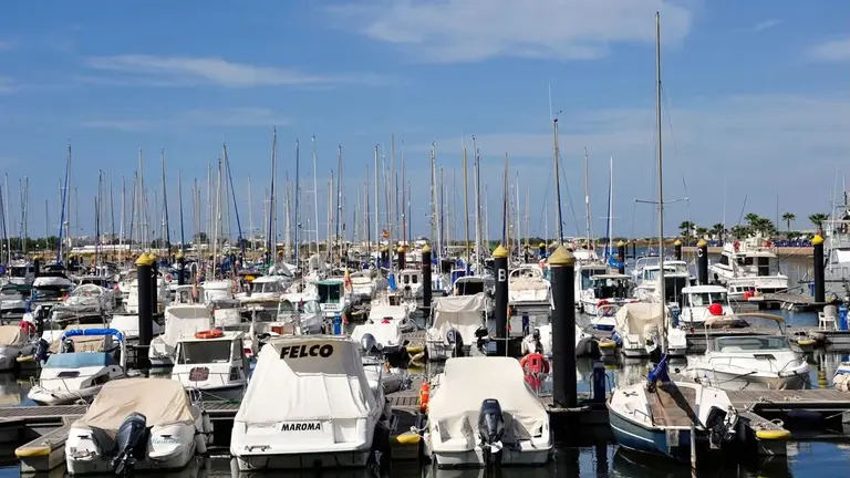 Puerto deportivos.