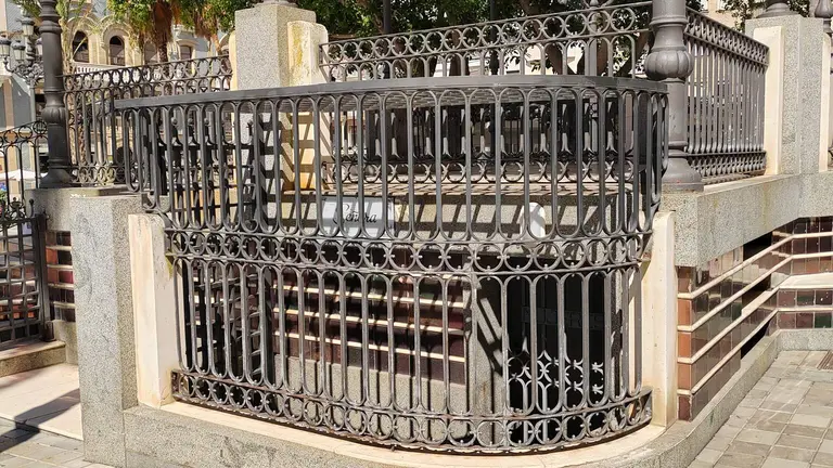 Ba&ntilde;os Plaza de las Monjas
