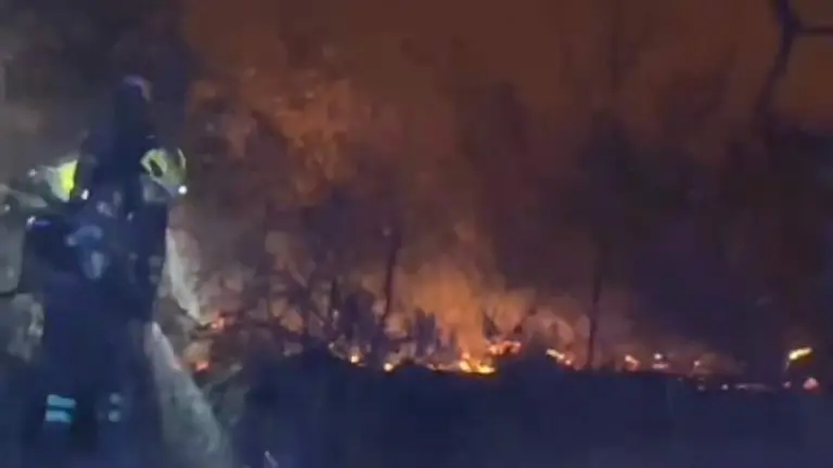 Incendio en El Cerro de And&eacute;valo