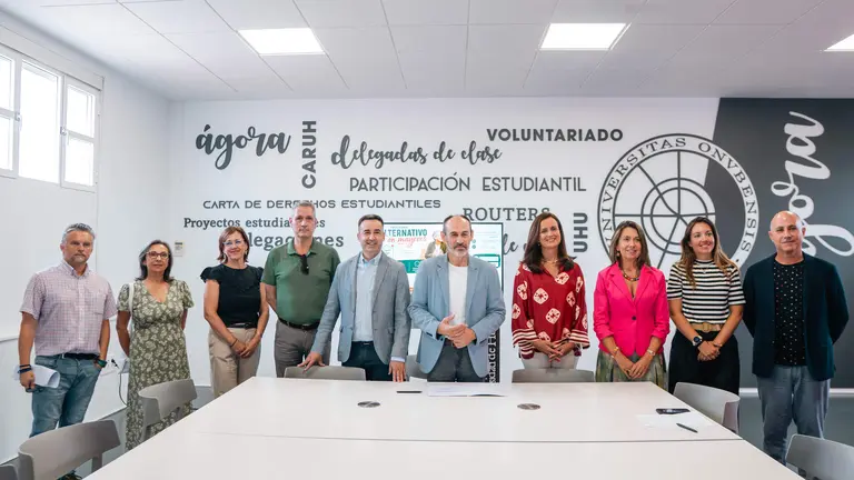 La UHU abre una nueva edici&oacute;n de su programa que une a estudiantes y personas mayores