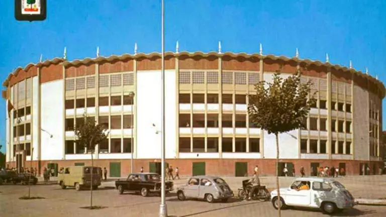 Plaza de toros monumental de Huelva