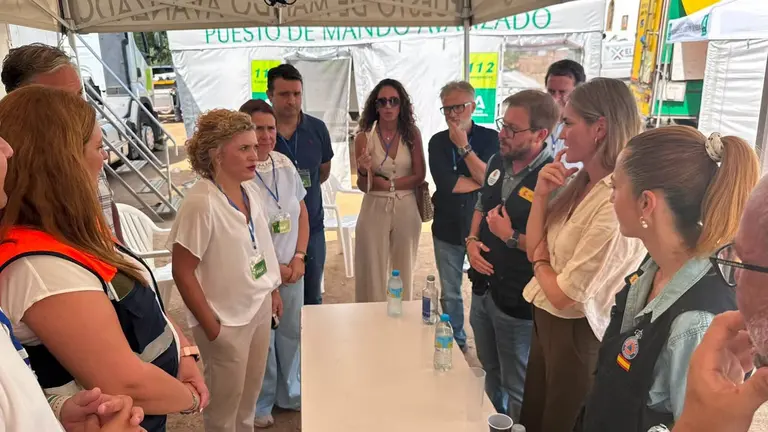 Mar&iacute;a Eugenia Lim&oacute;n en el puesto de mando.